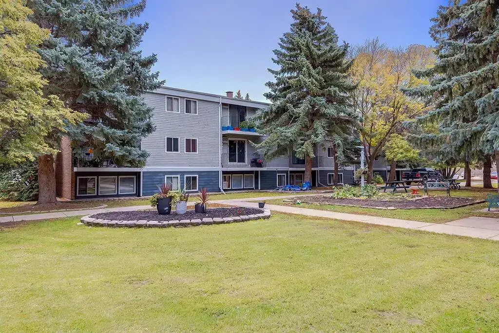 Forest Gardens apartments for rent in Moose Jaw.