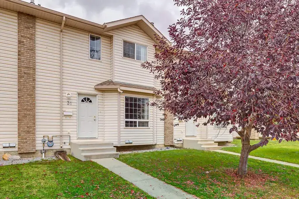 Kyte Crescent Townhomes in Red Deer.