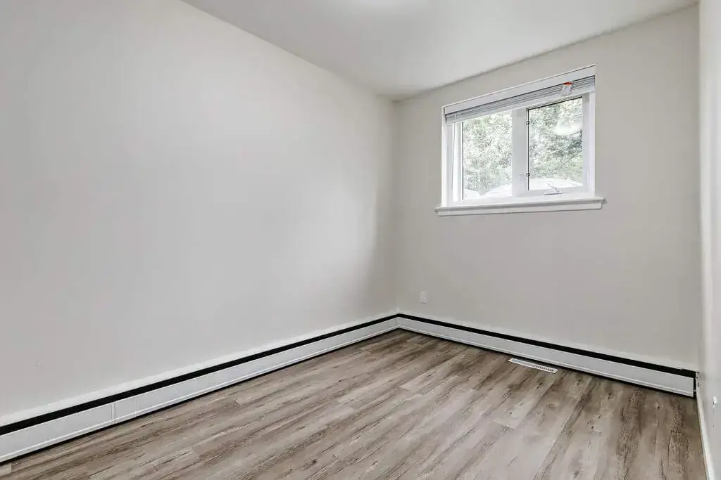 Crestwood Apartments - Photo 18