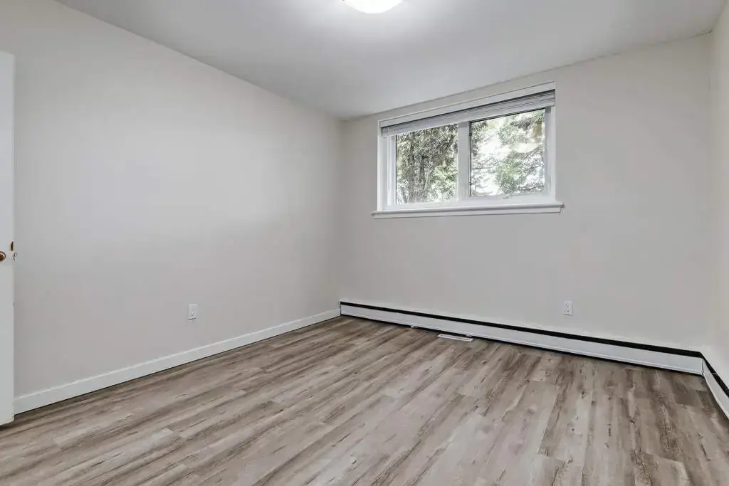 Crestwood Apartments - Photo 20