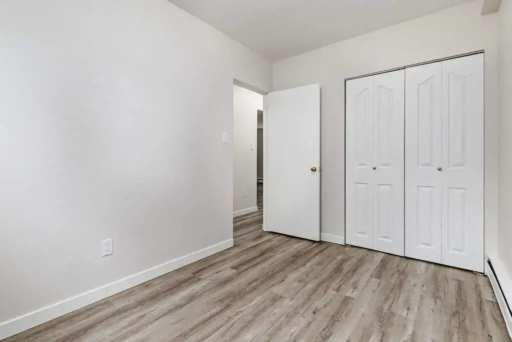 Crestwood Apartments - Photo 22
