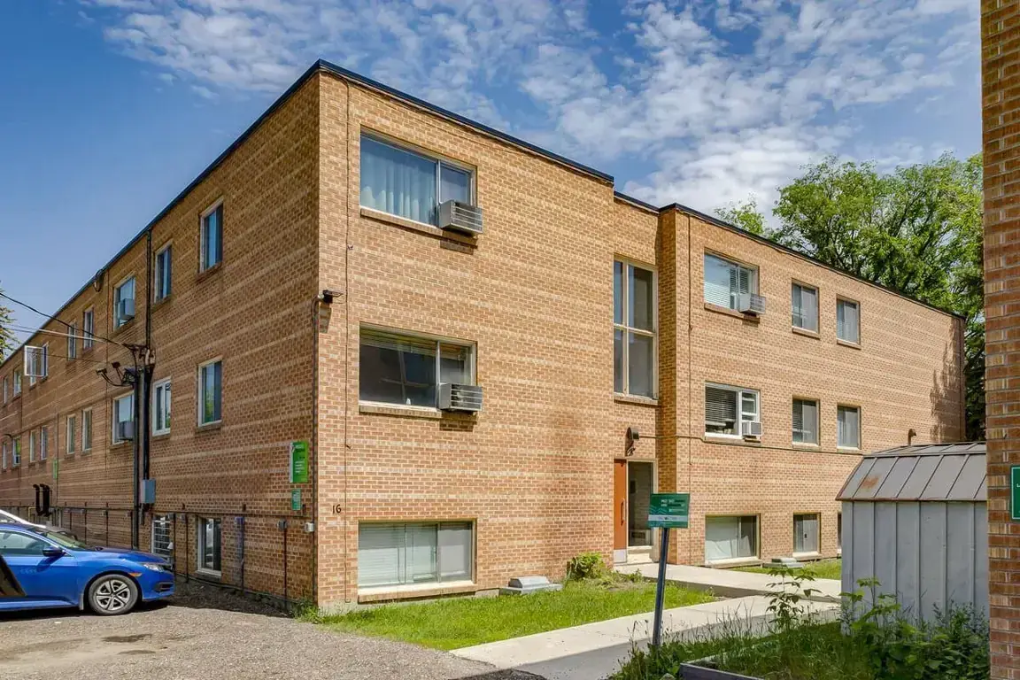 Lady Robinson Apartments - Photo 21