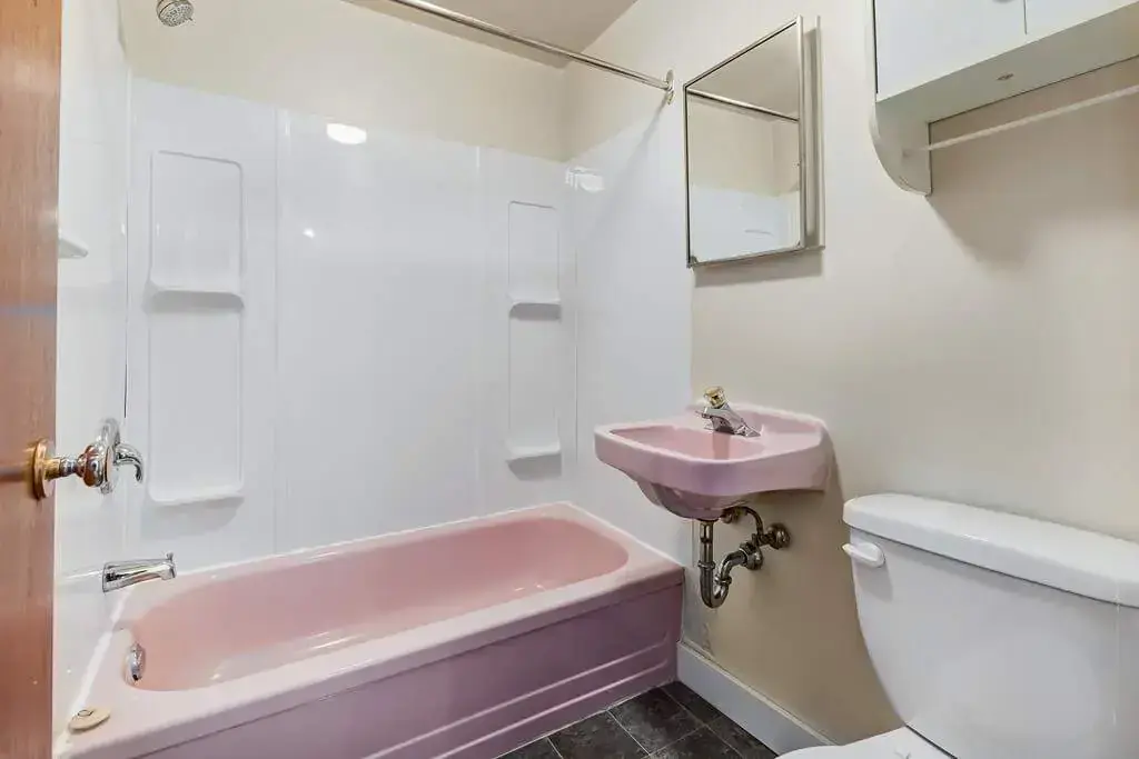 Lady Robinson Apartments - Photo 18