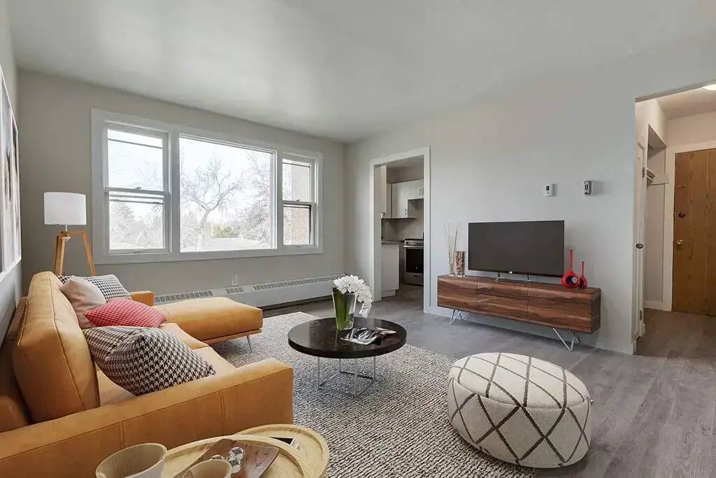 Lakeview Apartments - Photo 1
