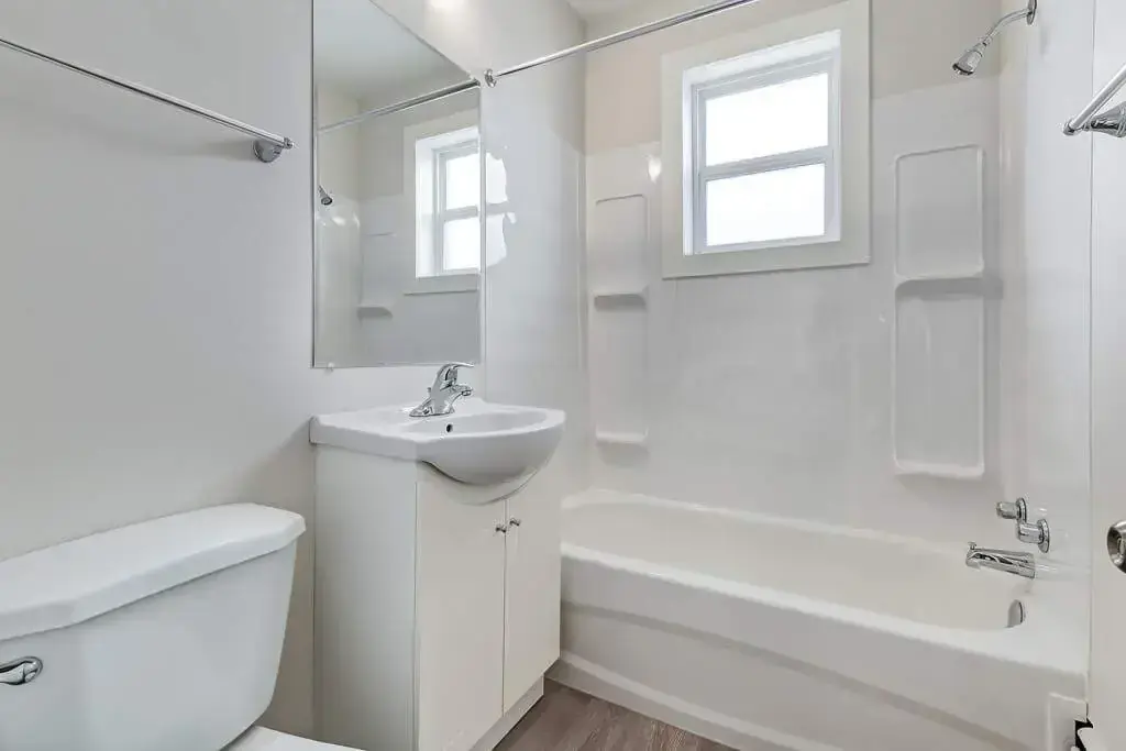 Lakeview Apartments - Photo 7