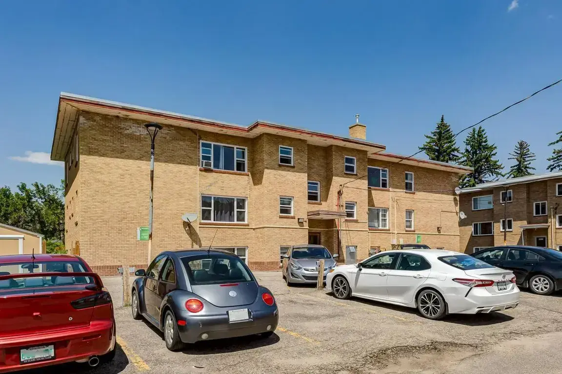 Lakeview Apartments - Photo 12