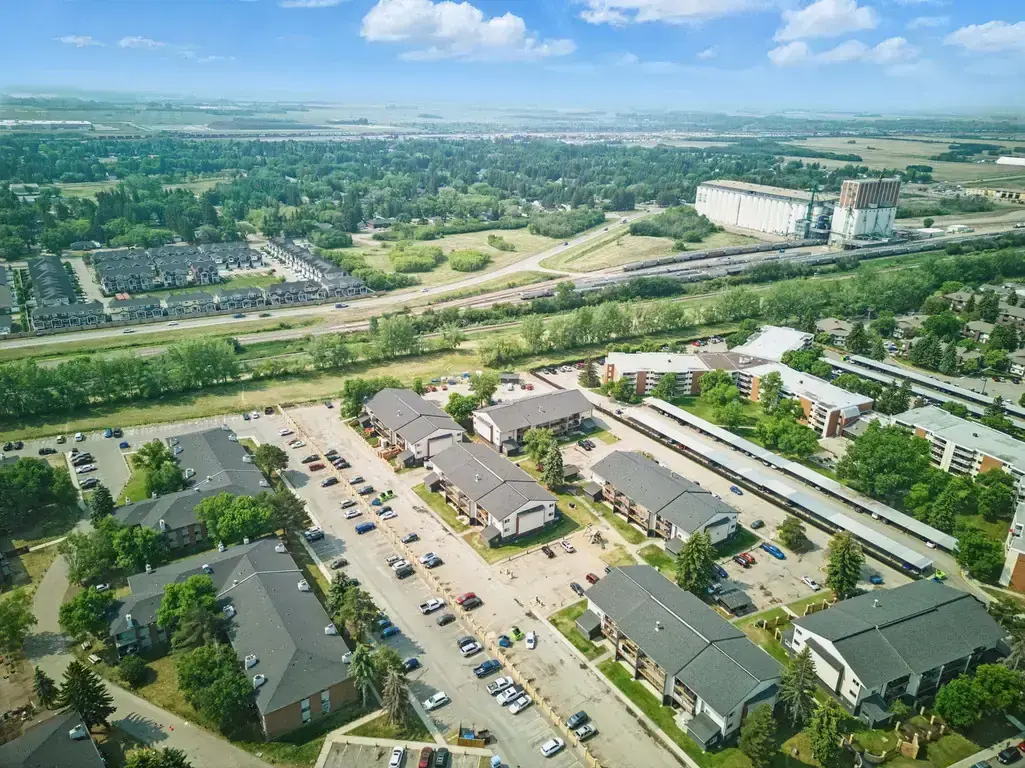 Chancellor Gate in Saskatoon.