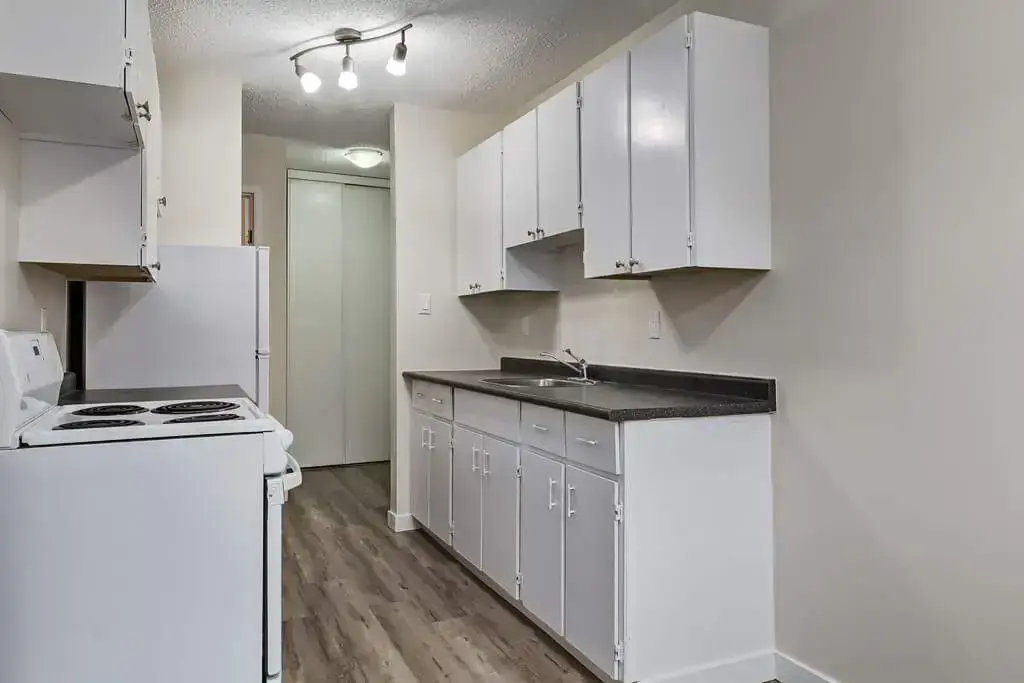 Huxley Apartments - Photo 5