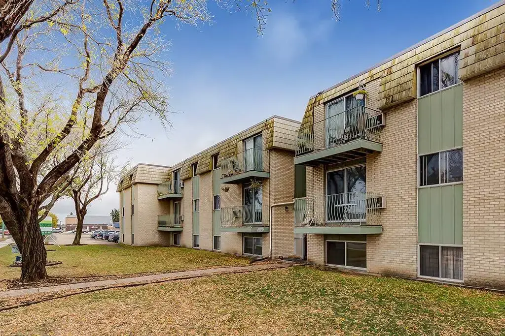 Huxley Apartments - Photo 15