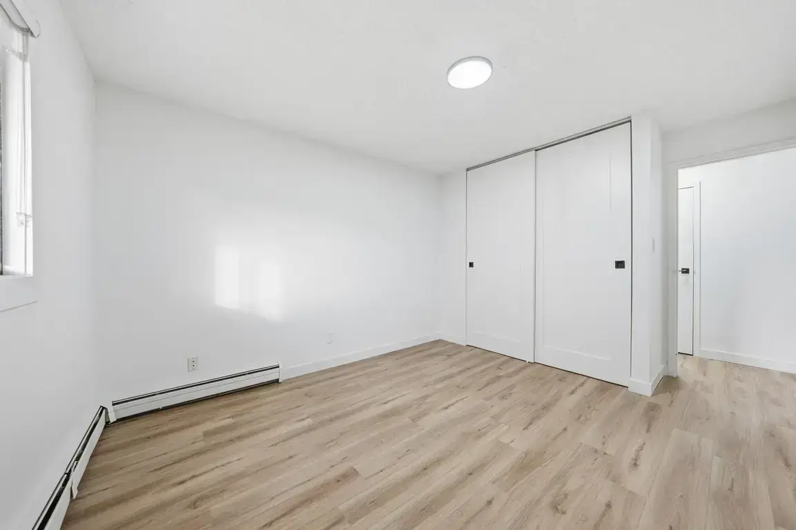 Lakewood Manor - Photo 11
