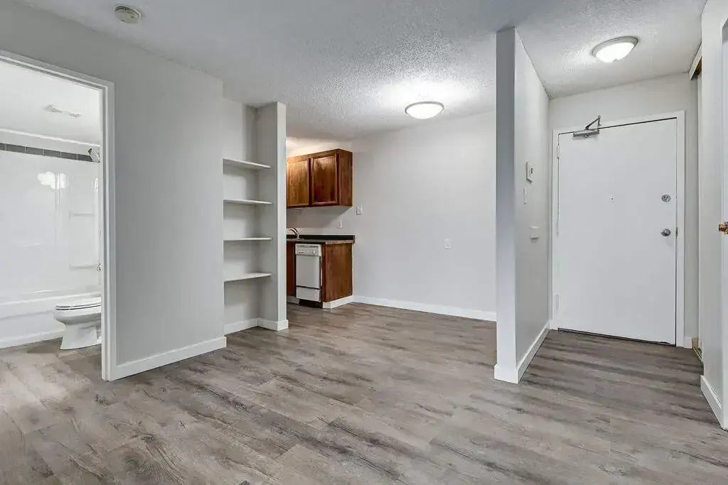 St. James Place - Photo 6