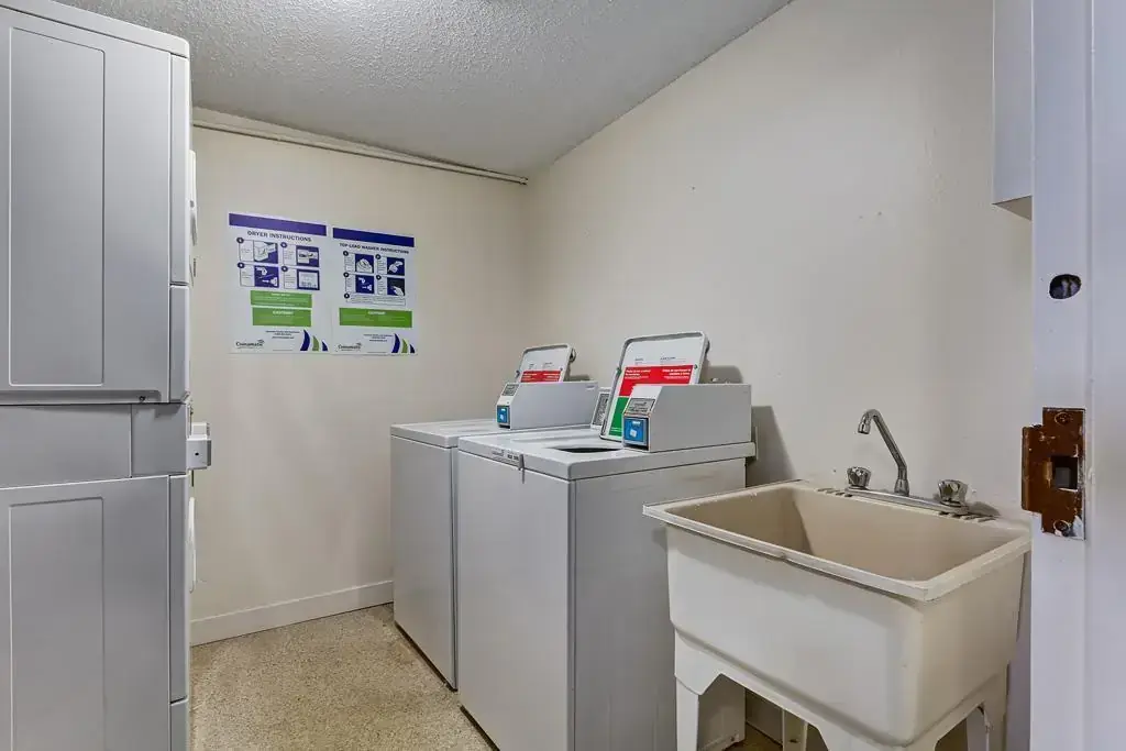 St. James Place - Photo 26