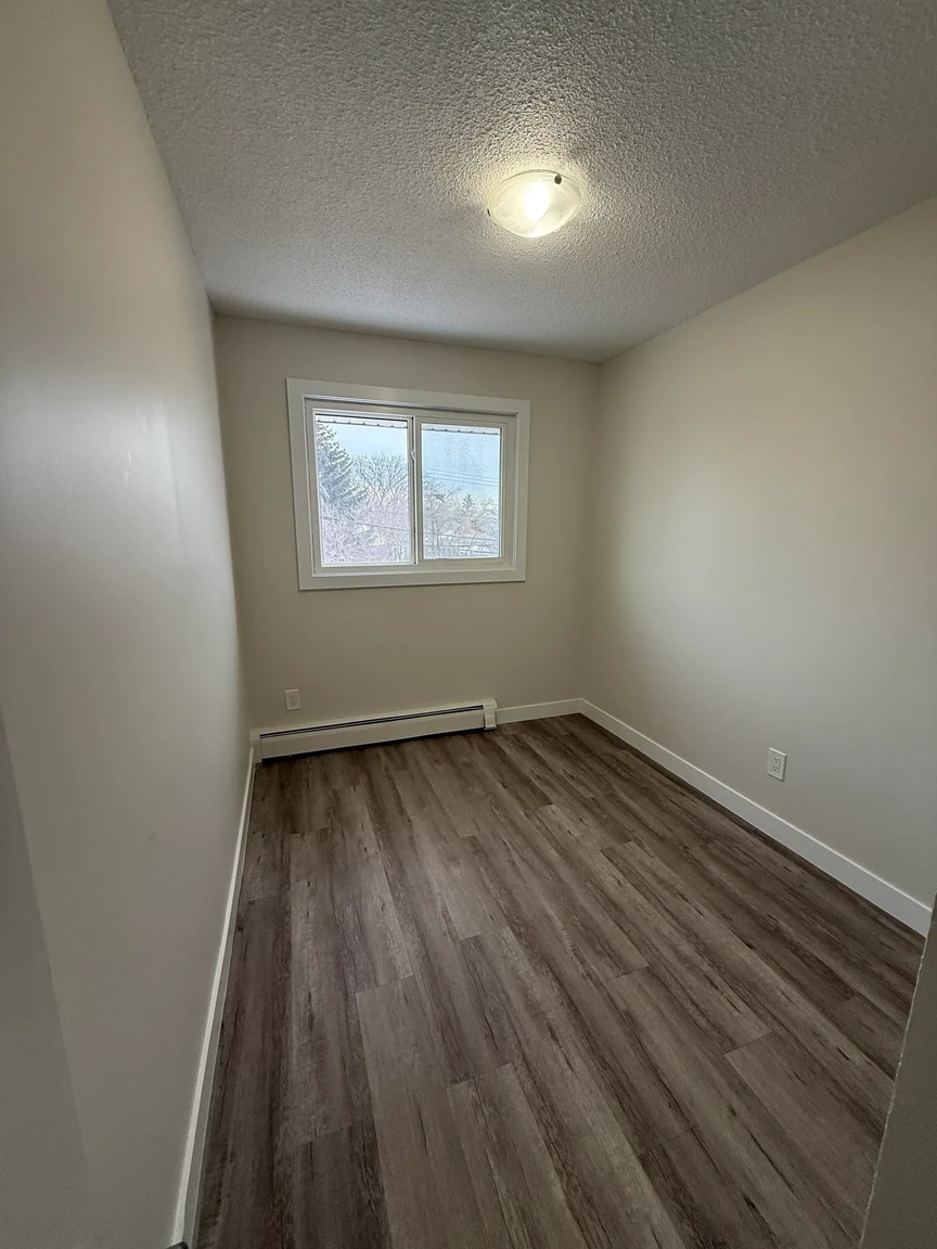 Fernwood Apartments - Photo 32