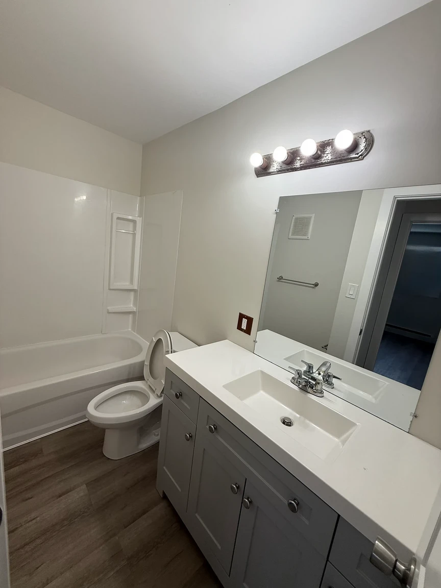 Fernwood Apartments - Photo 37