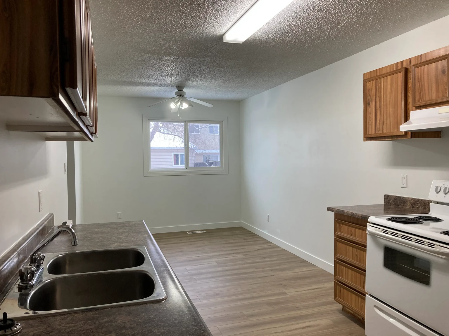 Hooke County Townhomes - Photo 16