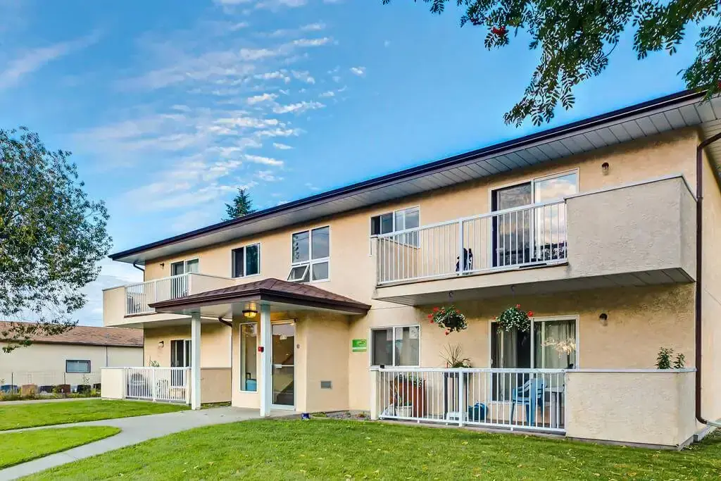 Avenue Living apartments in Crowchild Court in Wetaskiwin.