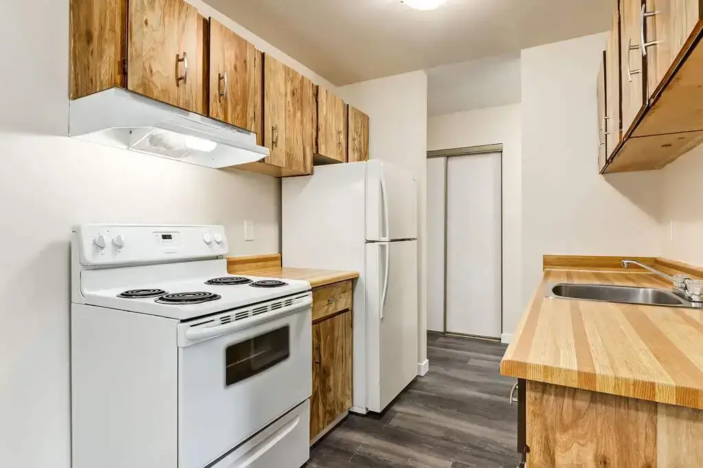 Well-maintained kitchen at Westwind Apartments in Wetaskiwin.