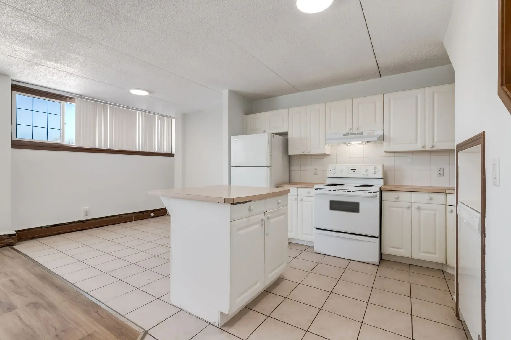 Hillsboro Place - Photo 32