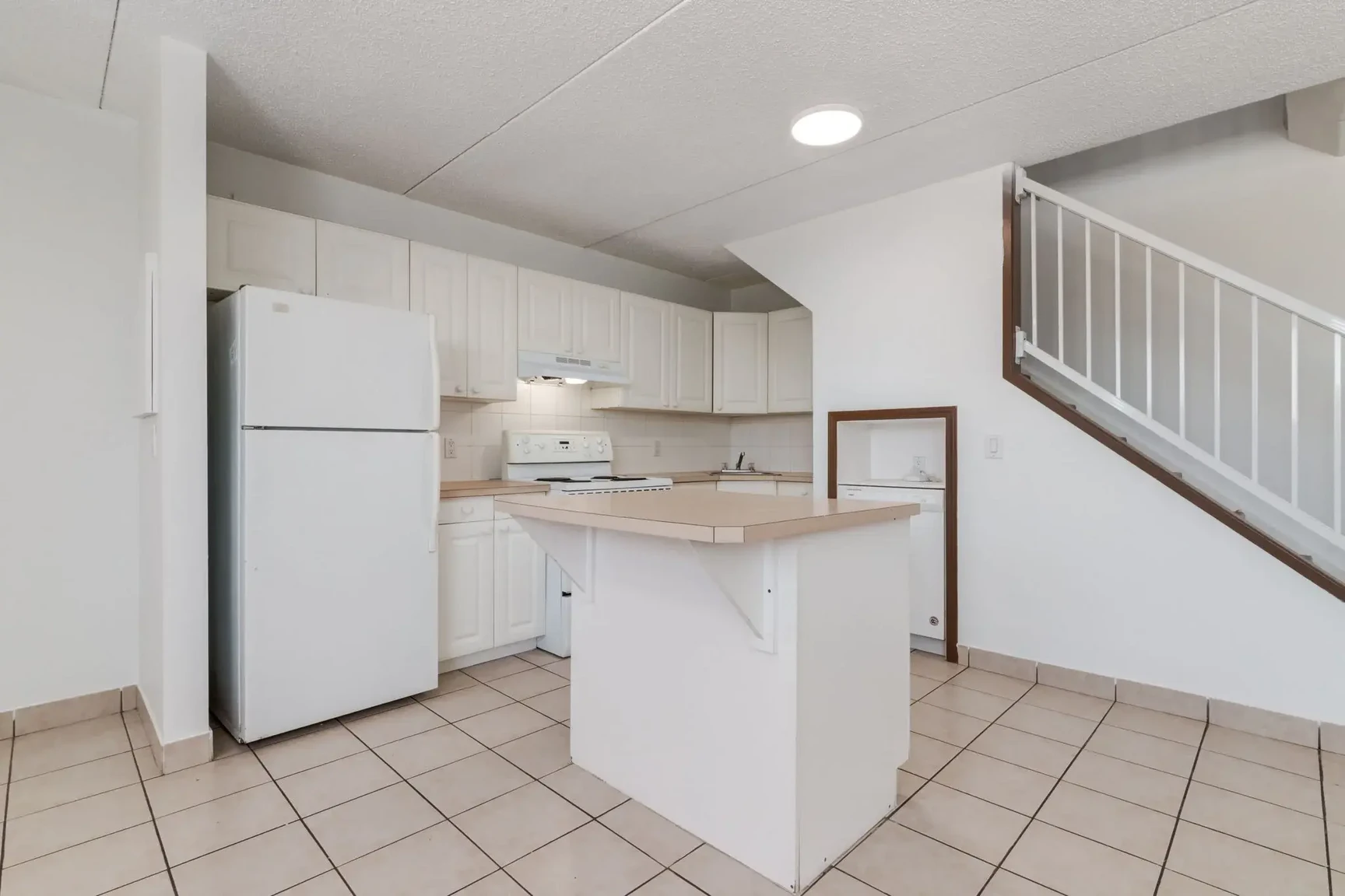 Hillsboro Place - Photo 34