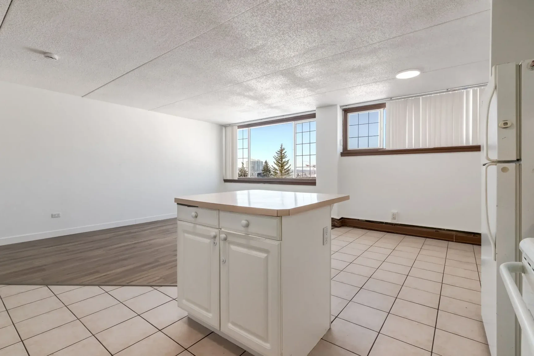 Hillsboro Place - Photo 36