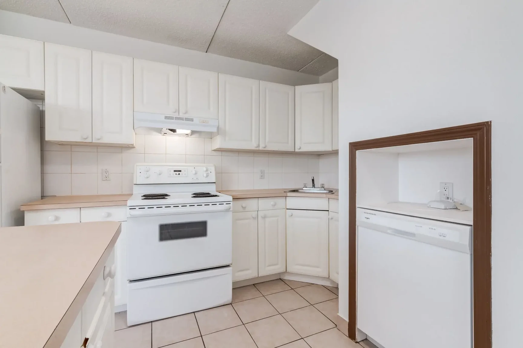 Hillsboro Place - Photo 33