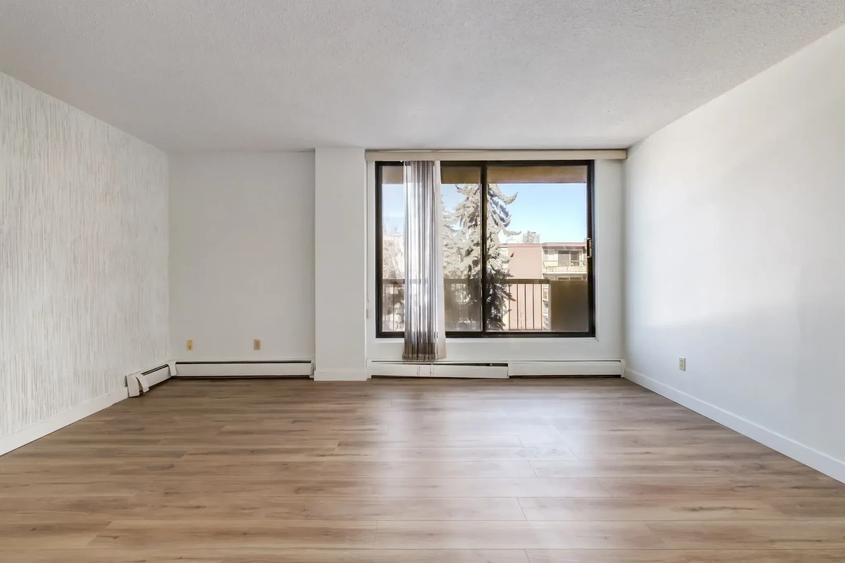 Westside Apartments - Photo 32