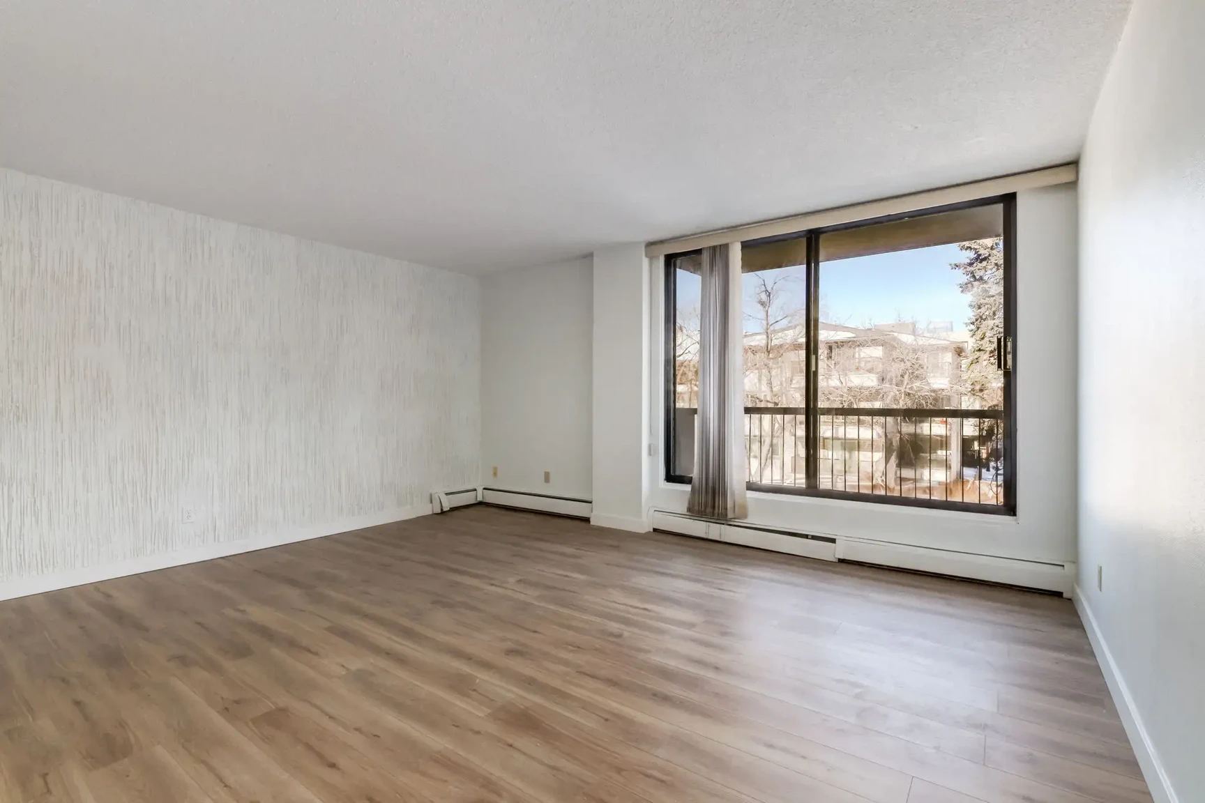 Westside Apartments - Photo 33