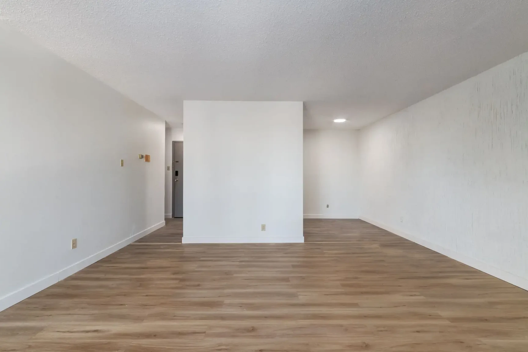 Westside Apartments - Photo 35