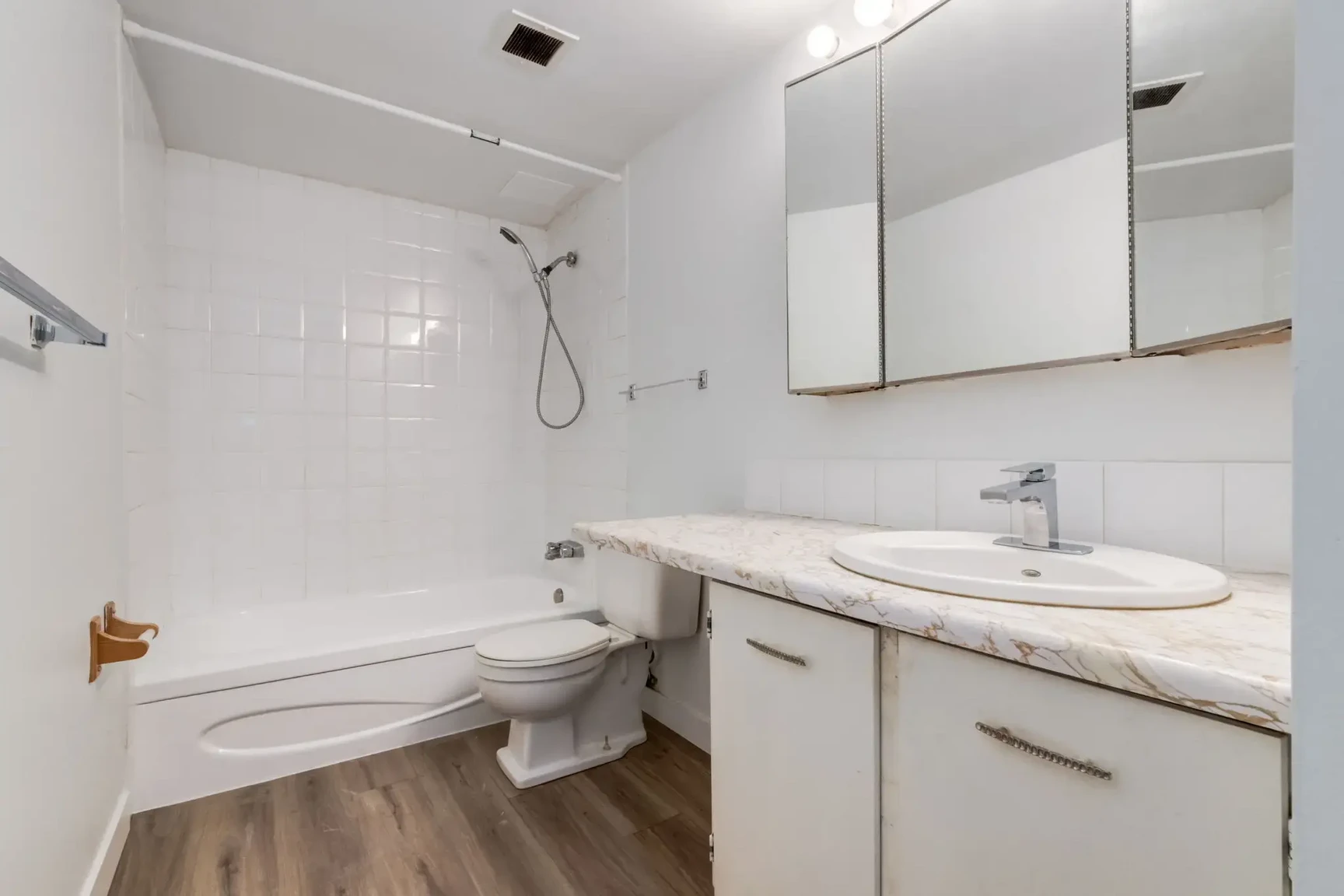 Westside Apartments - Photo 40