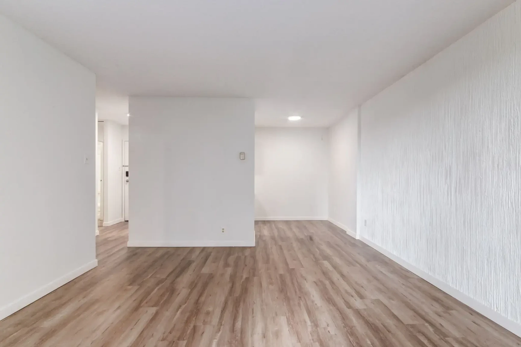 Westside Apartments - Photo 13