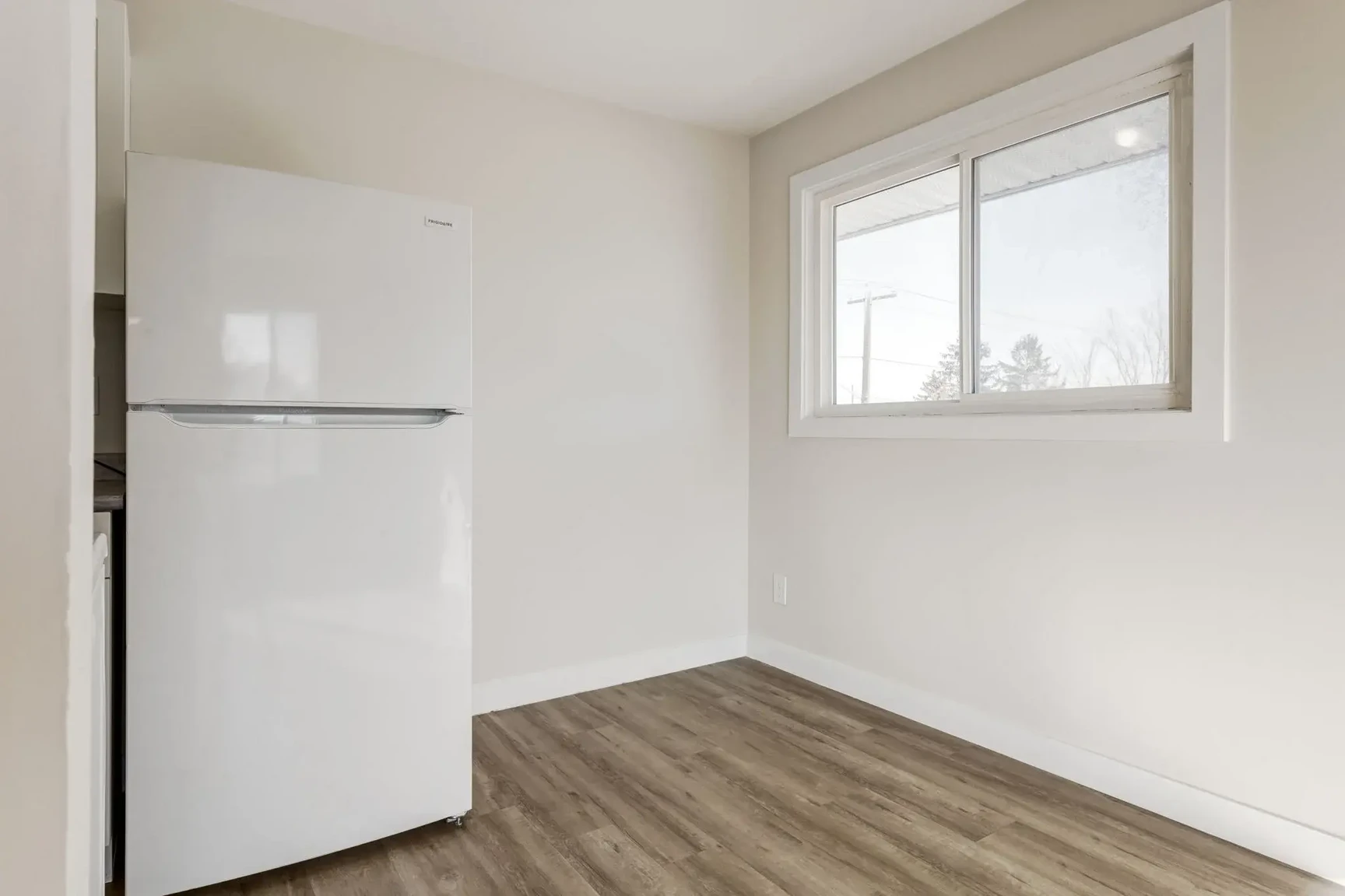 Fernwood Apartments - Photo 8