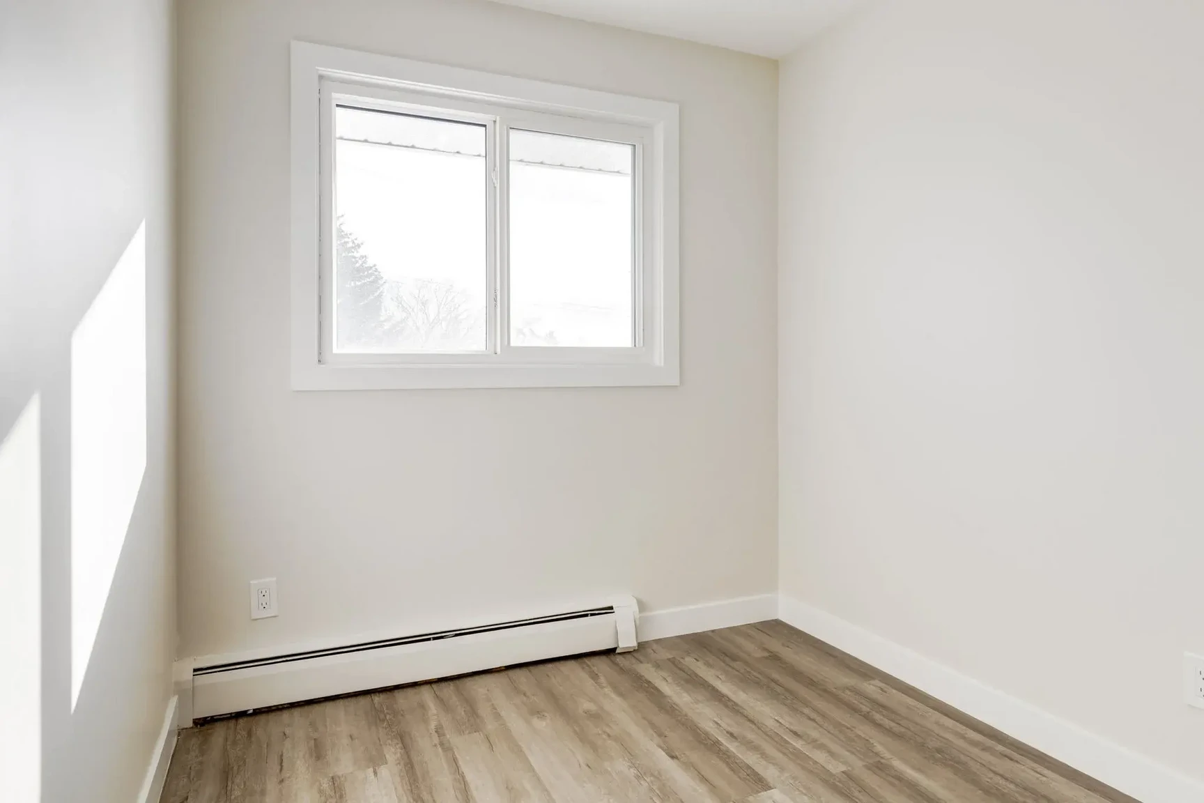 Fernwood Apartments - Photo 12