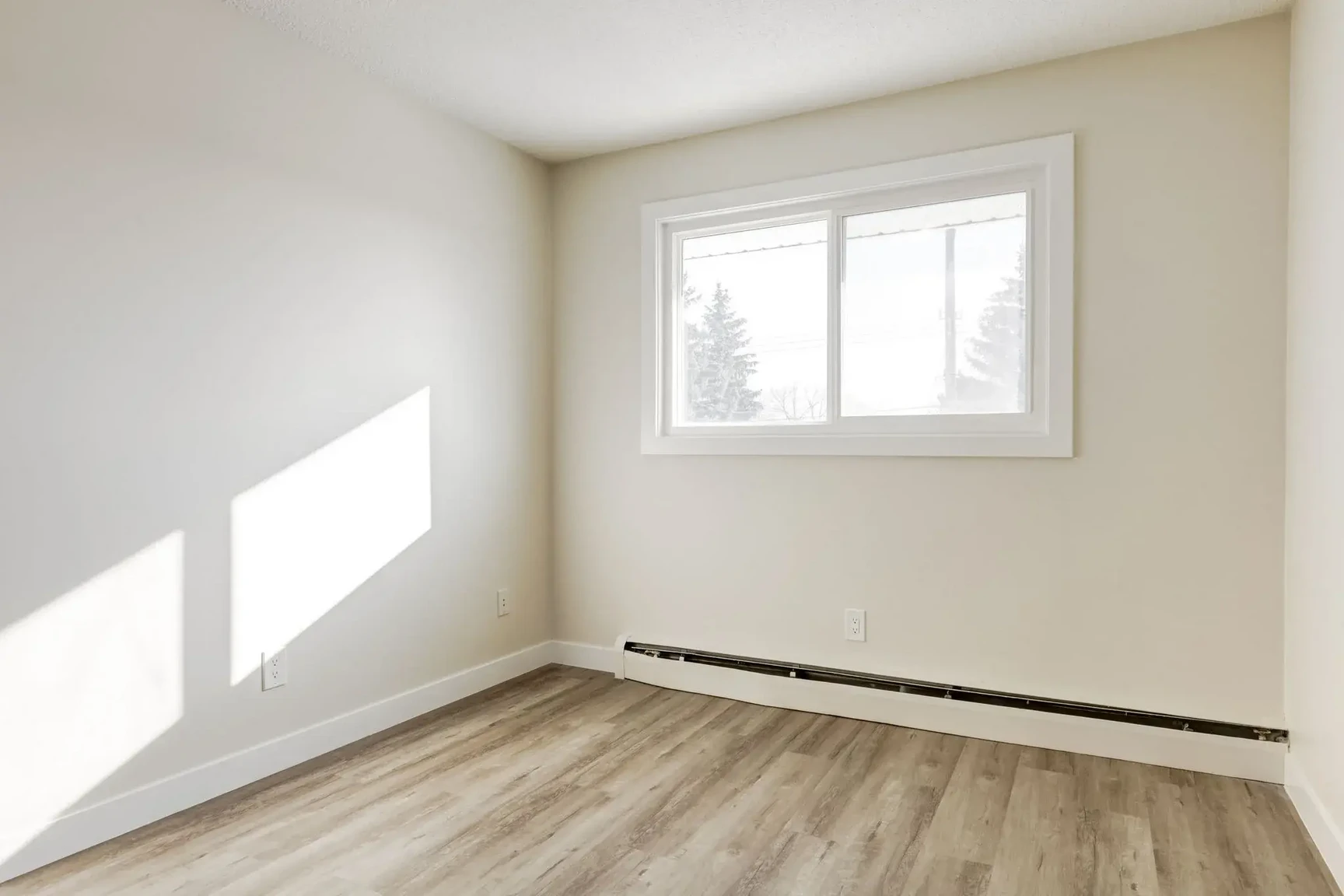 Fernwood Apartments - Photo 17
