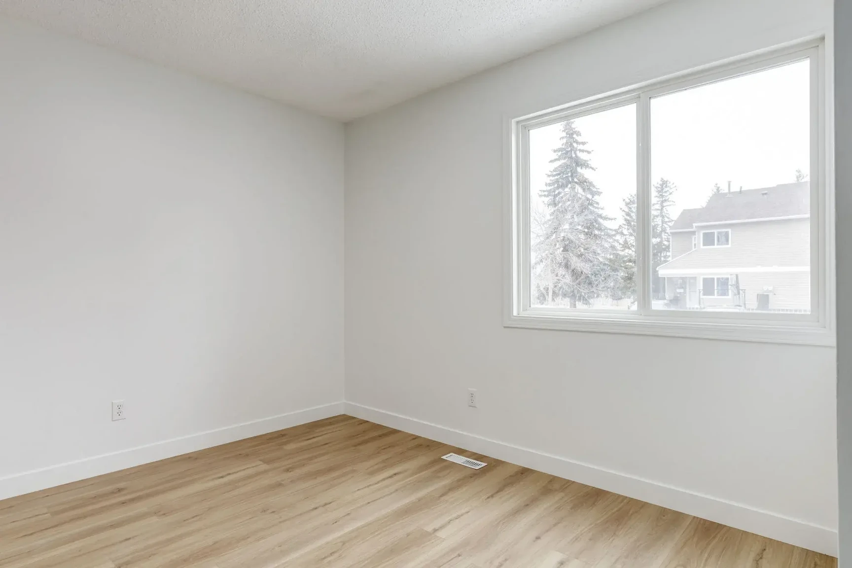 Hartford County Townhomes - Photo 4