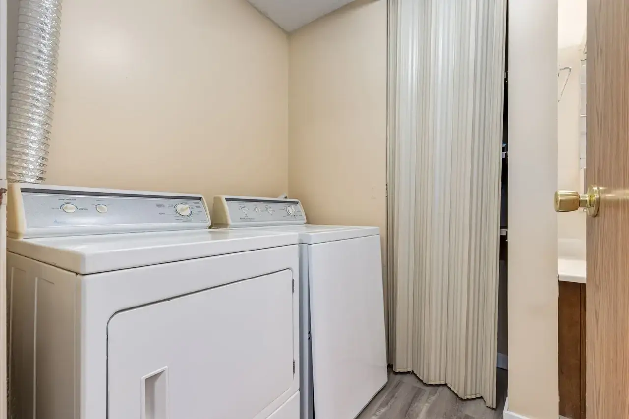 Sunridge Village - Photo 40