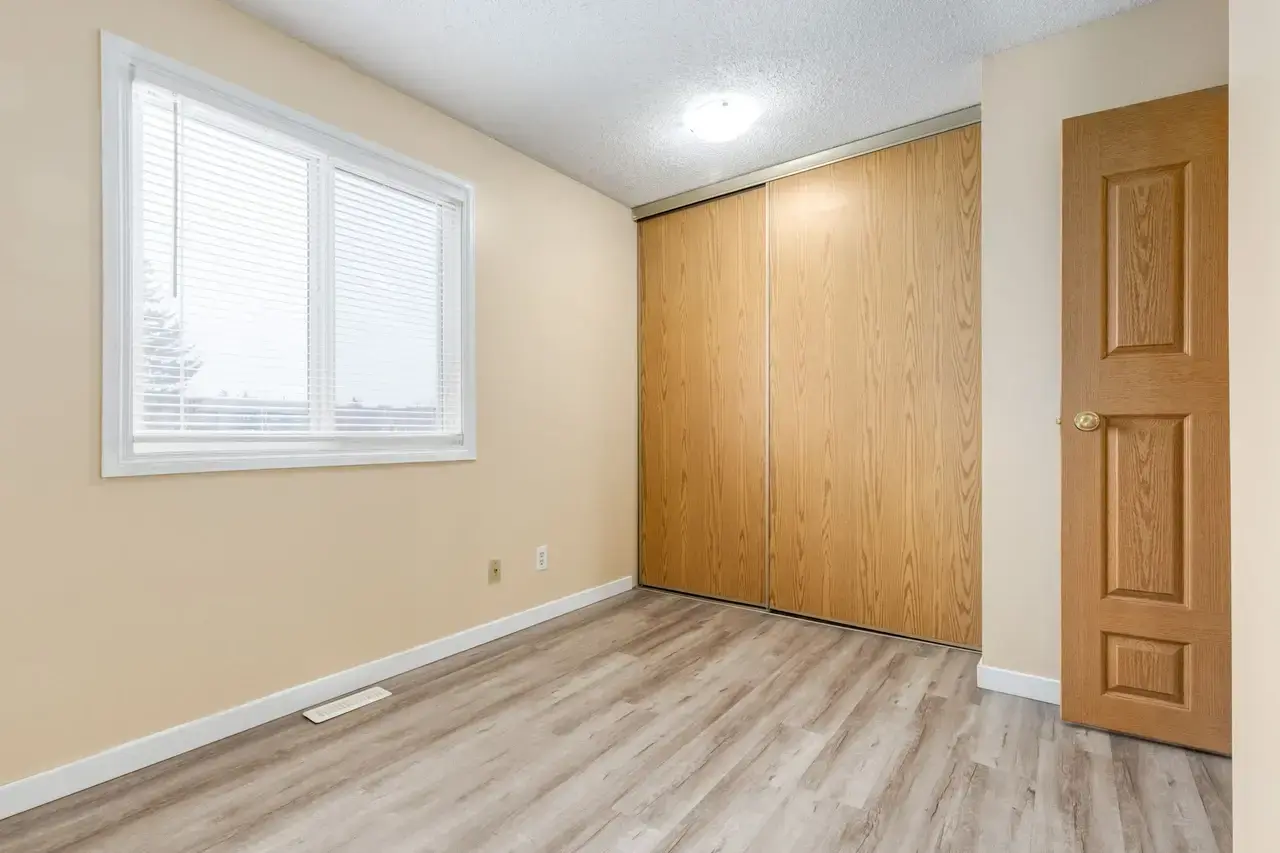 Sunridge Village - Photo 42