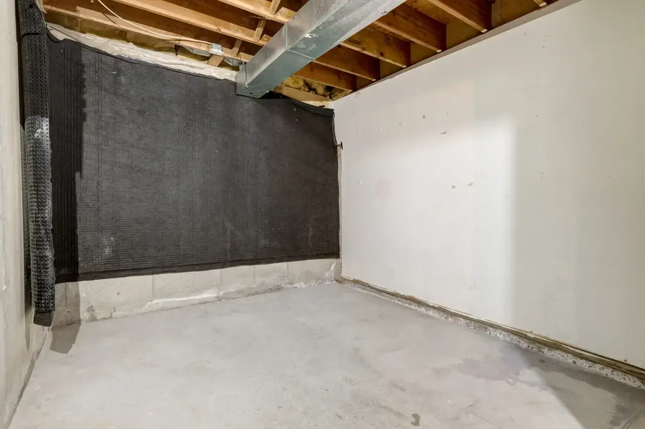 Sunridge Village - Photo 23