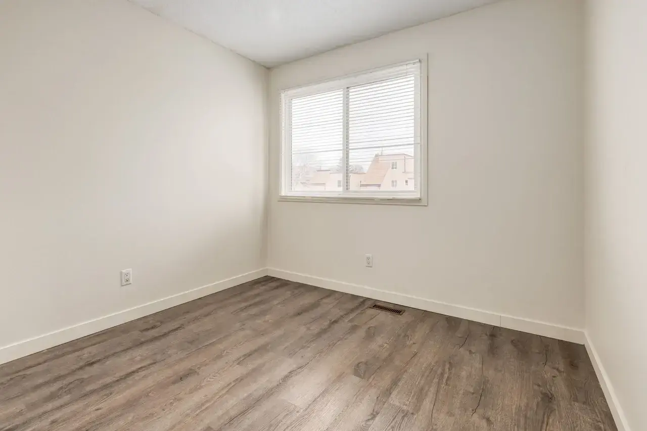 Sunridge Village - Photo 12