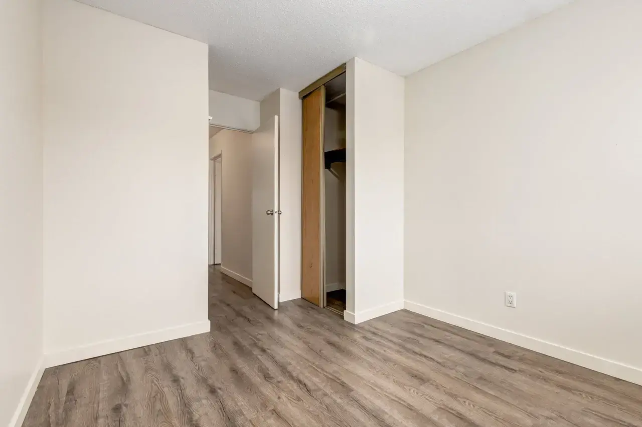 Sunridge Village - Photo 13