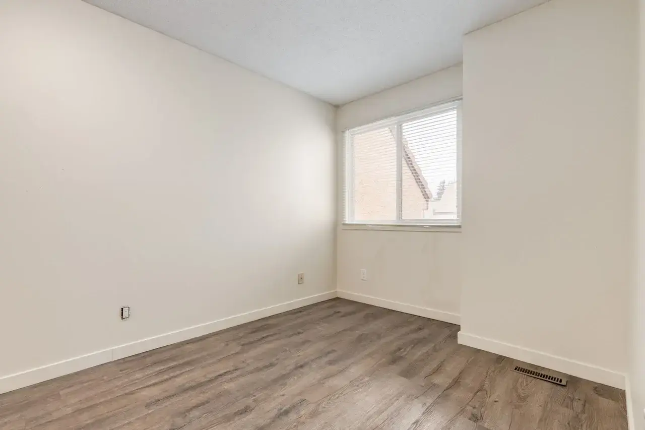 Sunridge Village - Photo 15