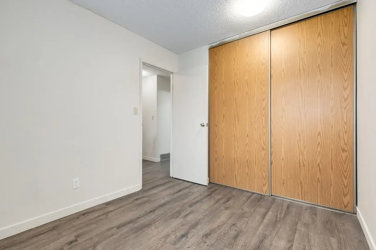 Sunridge Village - Photo 16