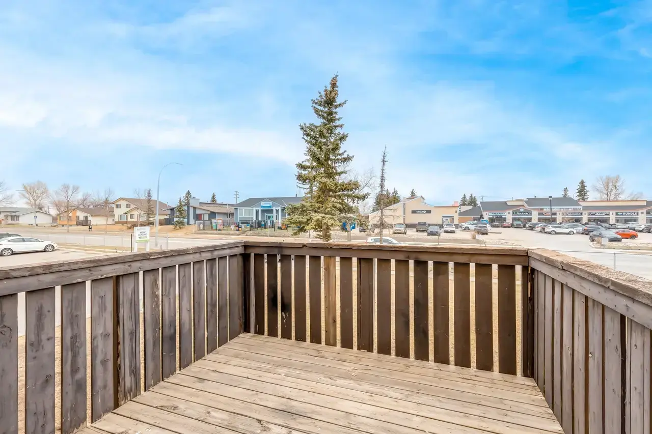 Sunridge Village - Photo 25