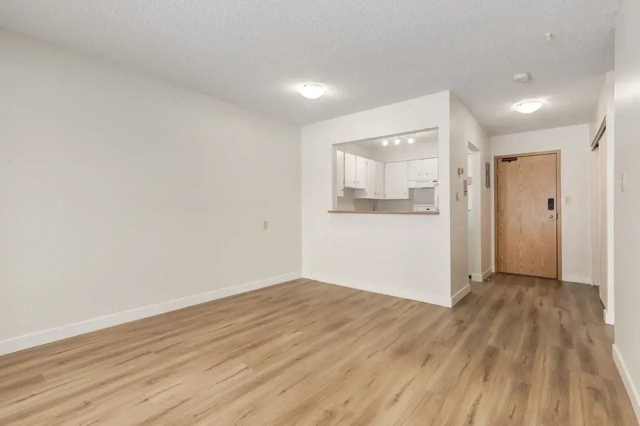Cedarvilla Apartments - Photo 5