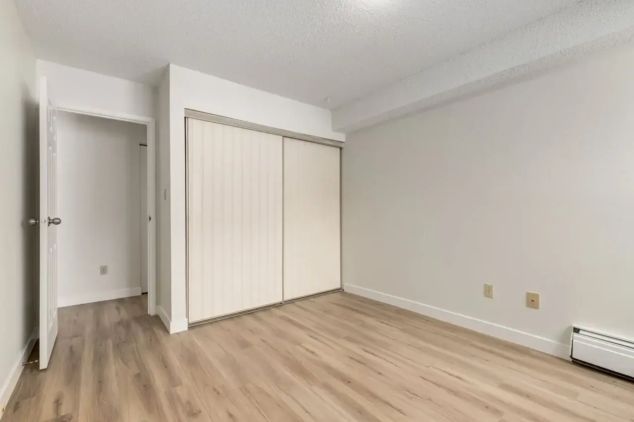 Cedarvilla Apartments - Photo 7