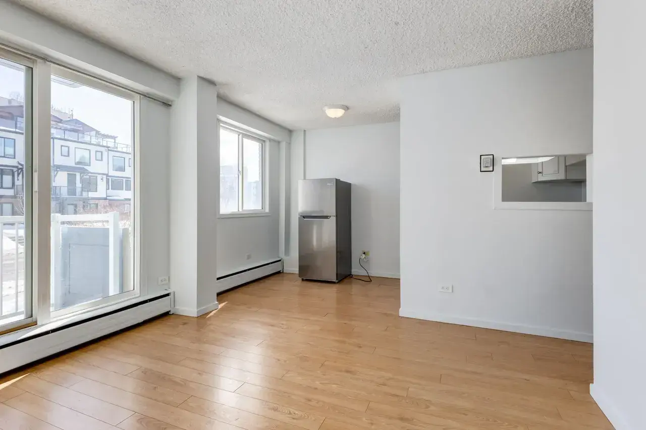 Harvard Towers - Photo 18