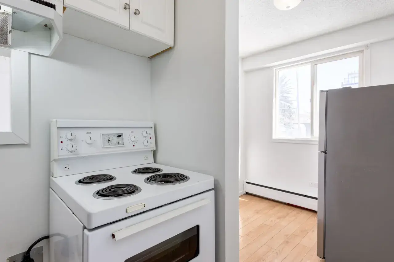 Harvard Towers - Photo 21