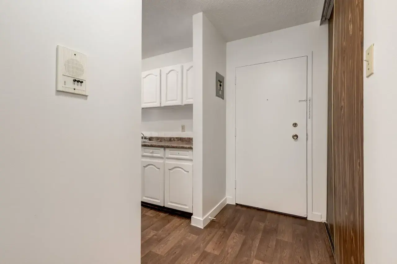 Applewood Village - Photo 15