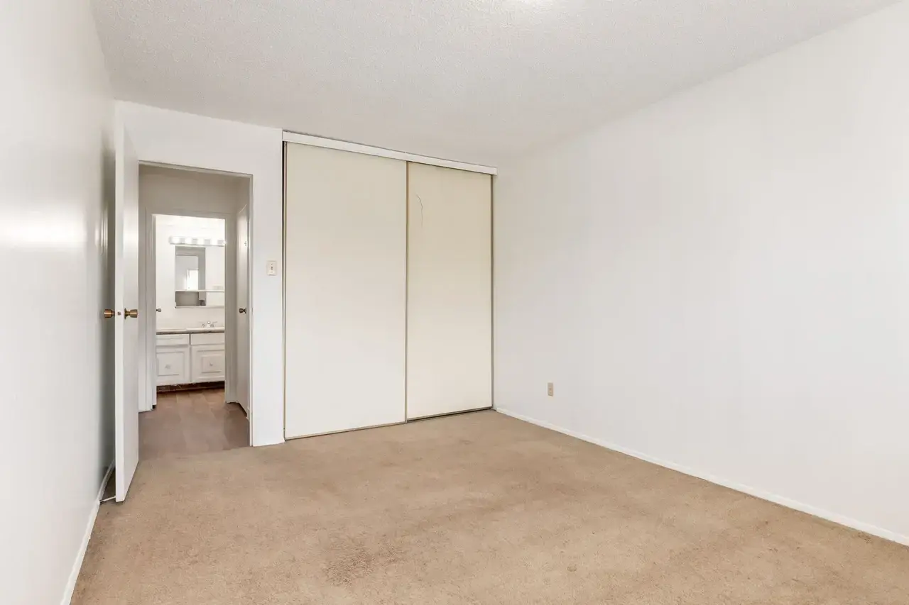 Applewood Village - Photo 9