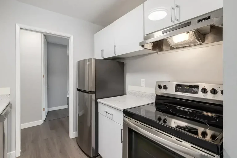 Glenmore Gardens Townhomes & Coachhomes