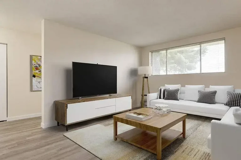 Eighty Nine Collins Apartments